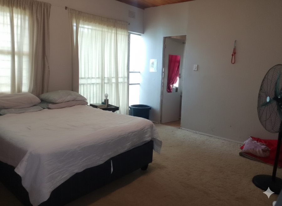 5 Bedroom Property for Sale in Protea Park North West